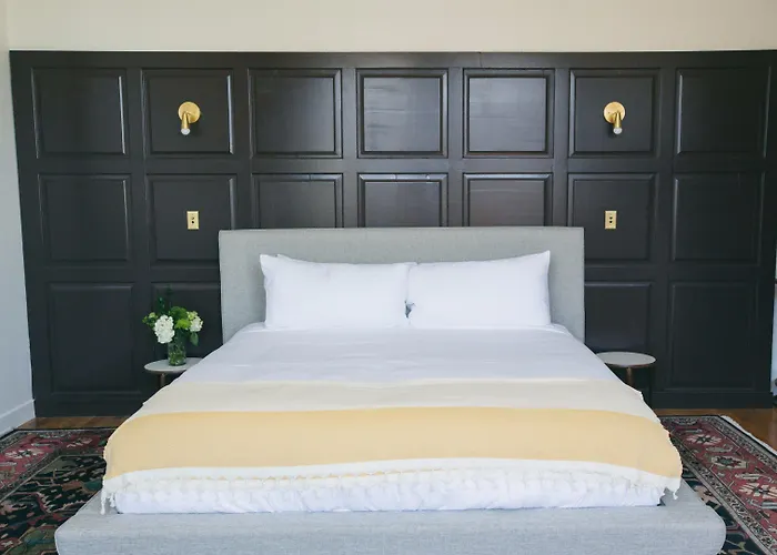 The Publishing House Bed & Breakfast 4*