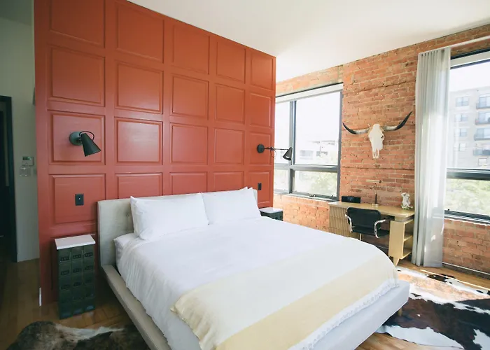The Publishing House 4* Chicago