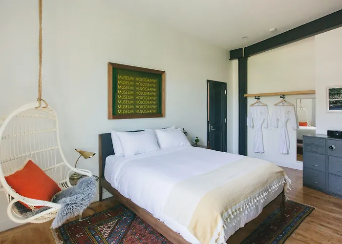 The Publishing House Bed & Breakfast Chicago