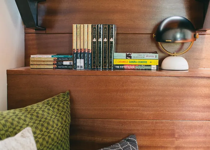 Bed & Breakfast The Publishing House 4*
